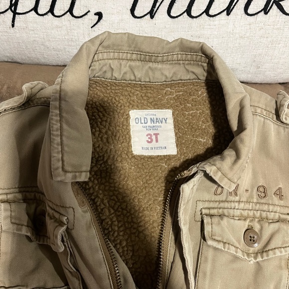 Boys 3T Old Navy khaki jacket EUC - Picture 3 of 3